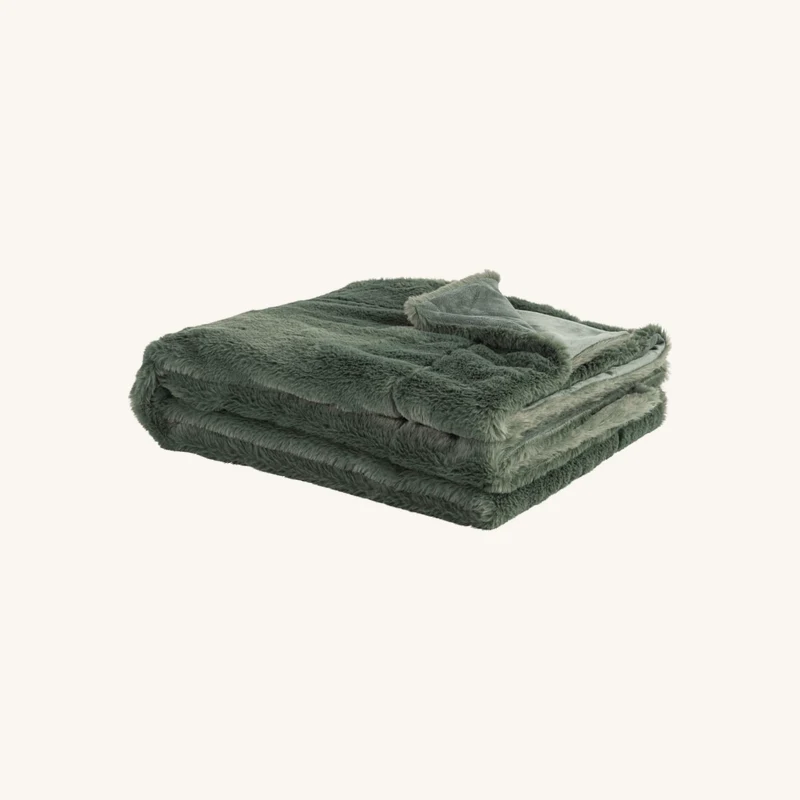 Plaid doux en polyester recyclé imitation chez Maisons du Monde
