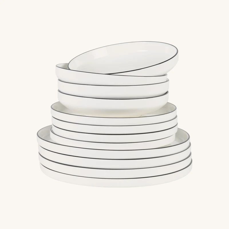 Service de table 12 pièces en porcelaine chez Maisons du Monde
