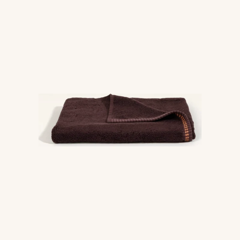 Serviette de toilette en coton bio marron chez Maisons du Monde