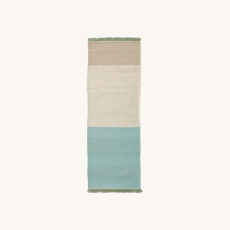 Tapis de couloir dhurrie en laine vert turquoise chez The Cool Republic