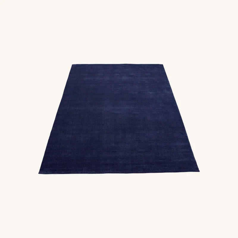 Tapis bleu chez The Cool Republic