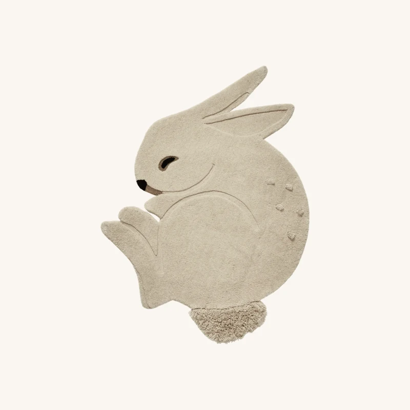 Tapis lapin en laine tufté et coton blanc chez The Cool Republic
