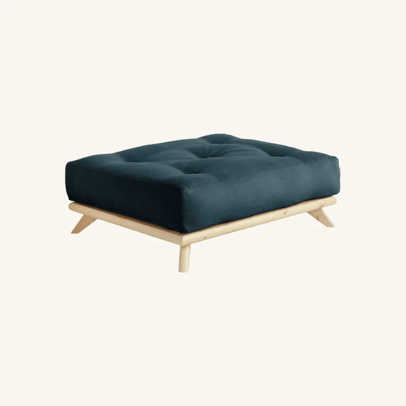 Pouf en pin et tissu bleu pétrole chez The Cool Republic