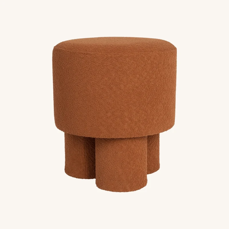Tabouret rond en tissu terracotta chez The Cool Republic