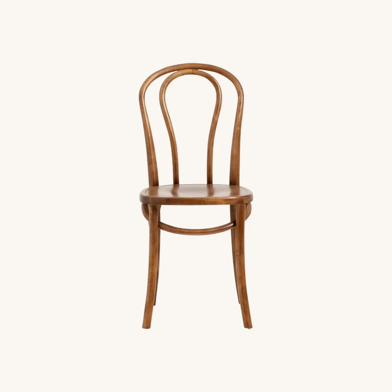 Chaise en bois de bouleau marron chez The Cool Republic