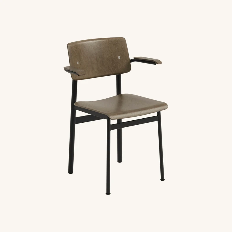 Chaise noire et brun foncé chez The Cool Republic