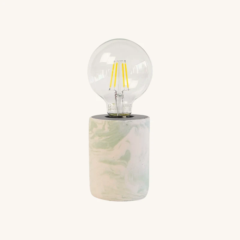 Lampe en roche saline vert de gris chez The Cool Republic