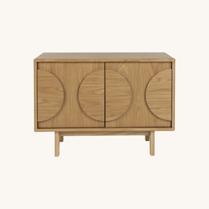 Buffet 2 portes en chêne naturel chez The Cool Republic