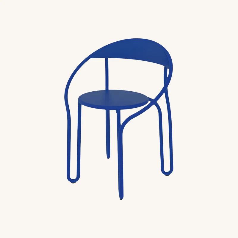 4 chaises bleu aube huggy bistro chez The Cool Republic