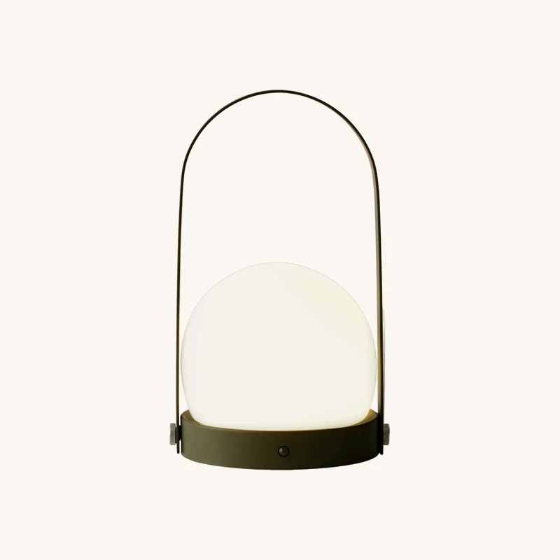 Lampe à poser led olive chez The Cool Republic