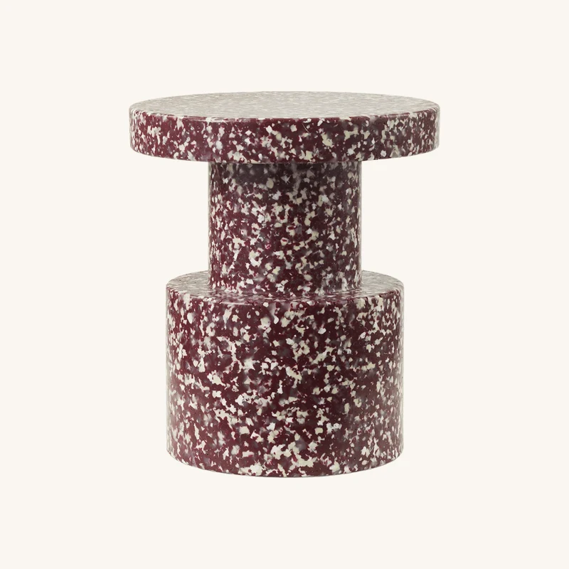 Tabouret en polyéthylène recyclé bordeeaux bit chez The Cool Republic