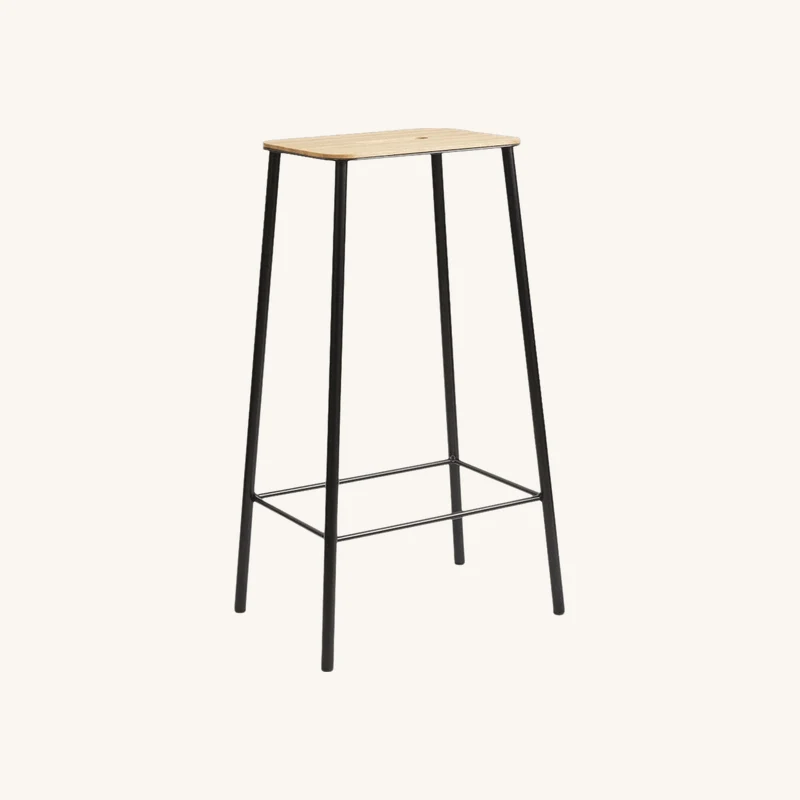 Tabouret noir chez The Cool Republic