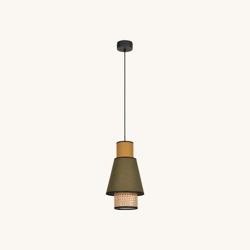 Suspension en cannage kaki et curry chez The Cool Republic