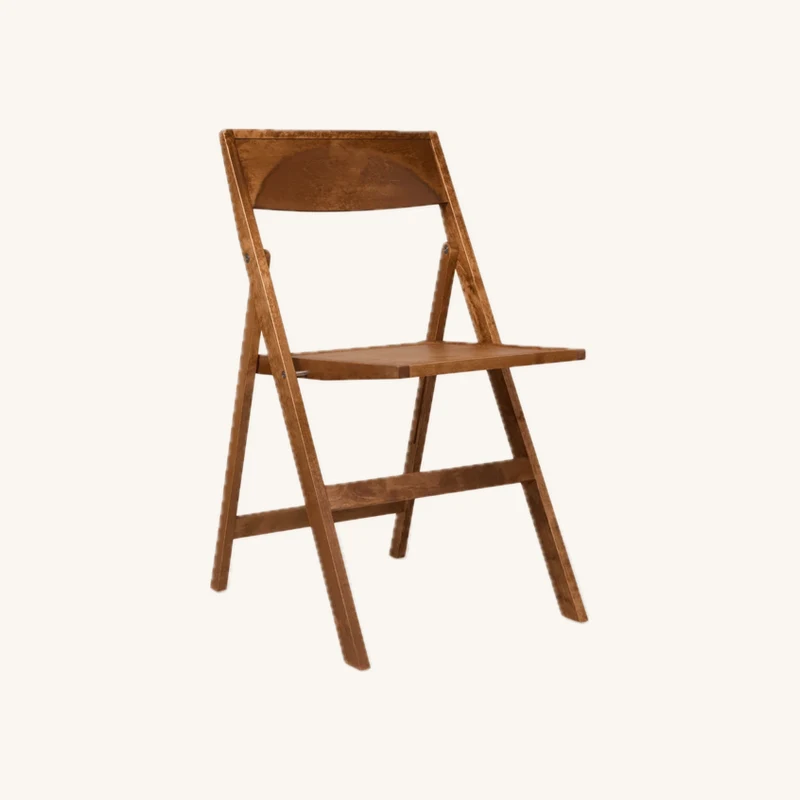Chaise pliante en bouleau marron chaud chez The Cool Republic