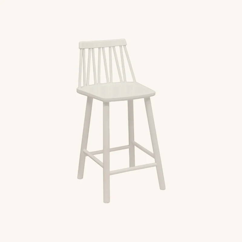 Chaise pour enfant en bouleau blanc chez The Cool Republic