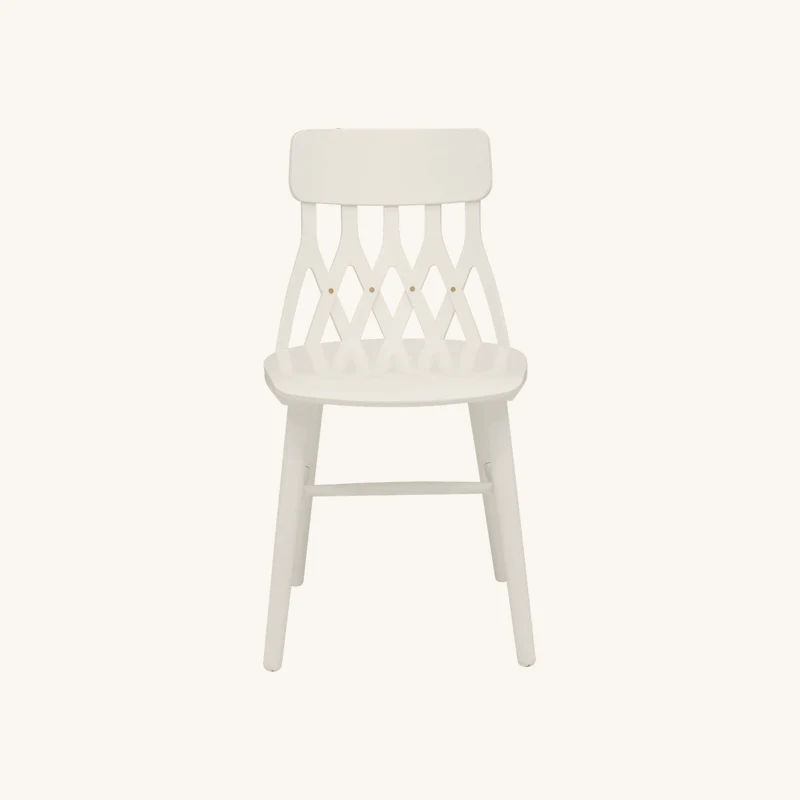 Chaise en bouleau blanche chez The Cool Republic