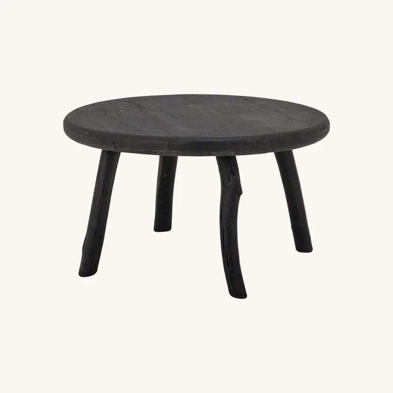 Table basse ronde en bois de pin récupéré noir chez The Cool Republic