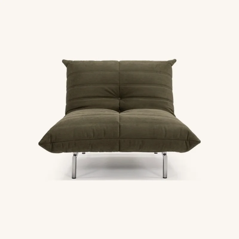Fauteuil convertible en polyester recyclé kaki chez The Cool Republic