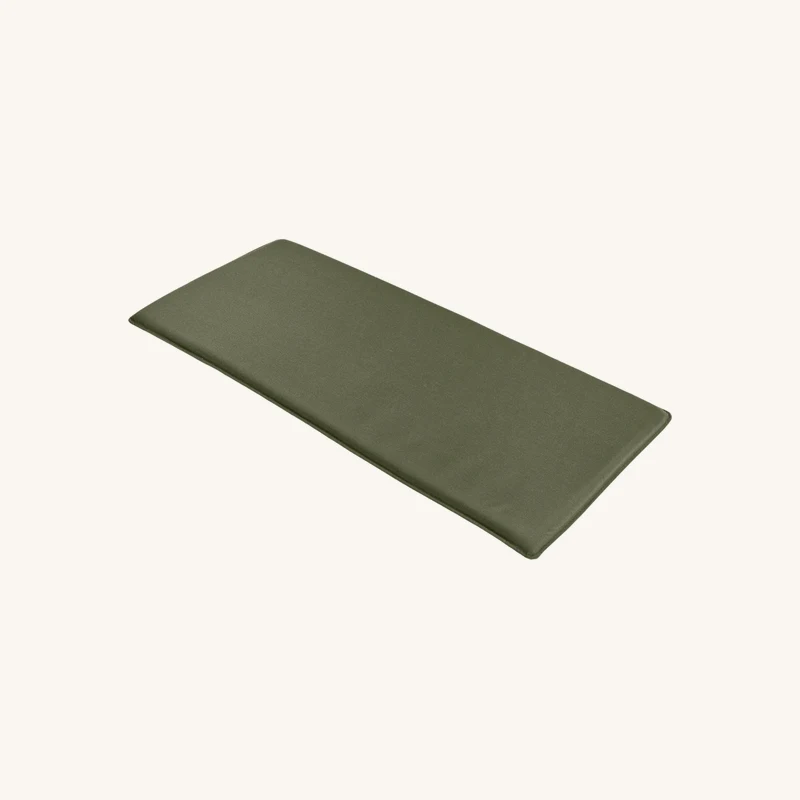 Coussin de canapé olive chez The Cool Republic