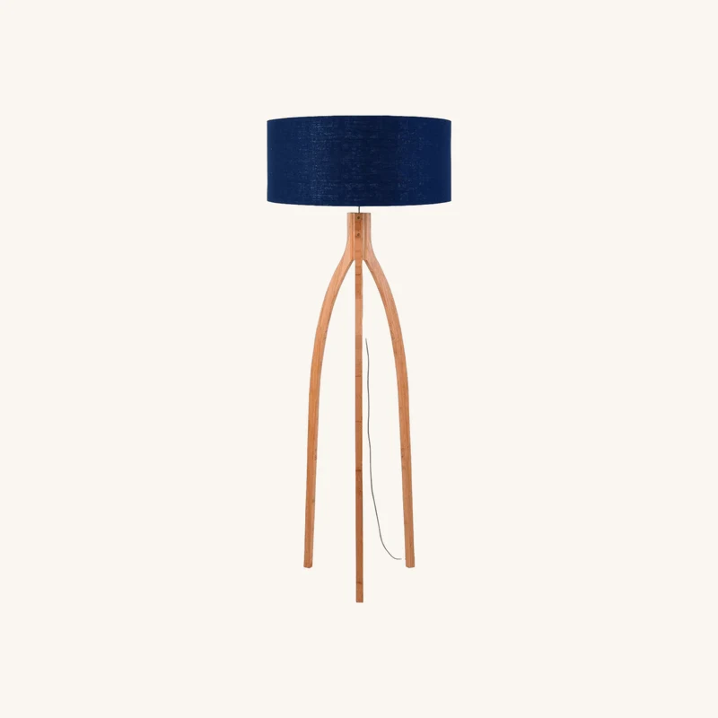 Lampadaire bleu chez The Cool Republic