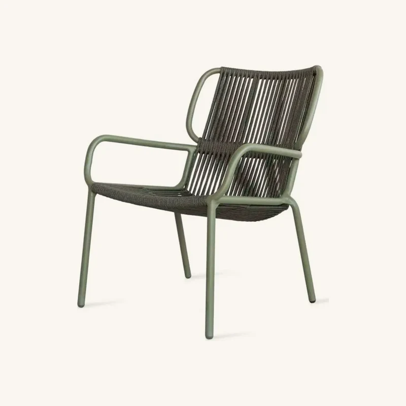 Chaise lounge en aluminium thermolaqué et corde chez The Cool Republic