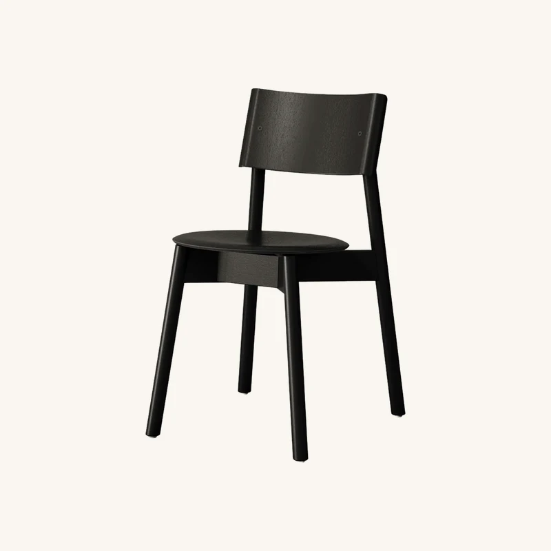 Chaise en chêne noir graphite éco-certifié chez The Cool Republic