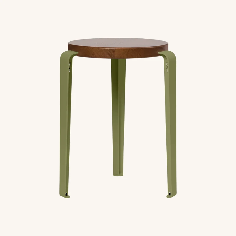 Tabouret en chêne foncé et acier kaki chez The Cool Republic