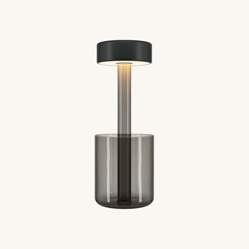 Lampe de table portable en aluminium noir chez The Cool Republic