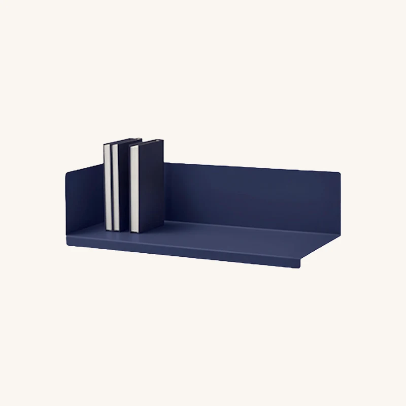 Étagère murale en acier bleu marine chez The Cool Republic