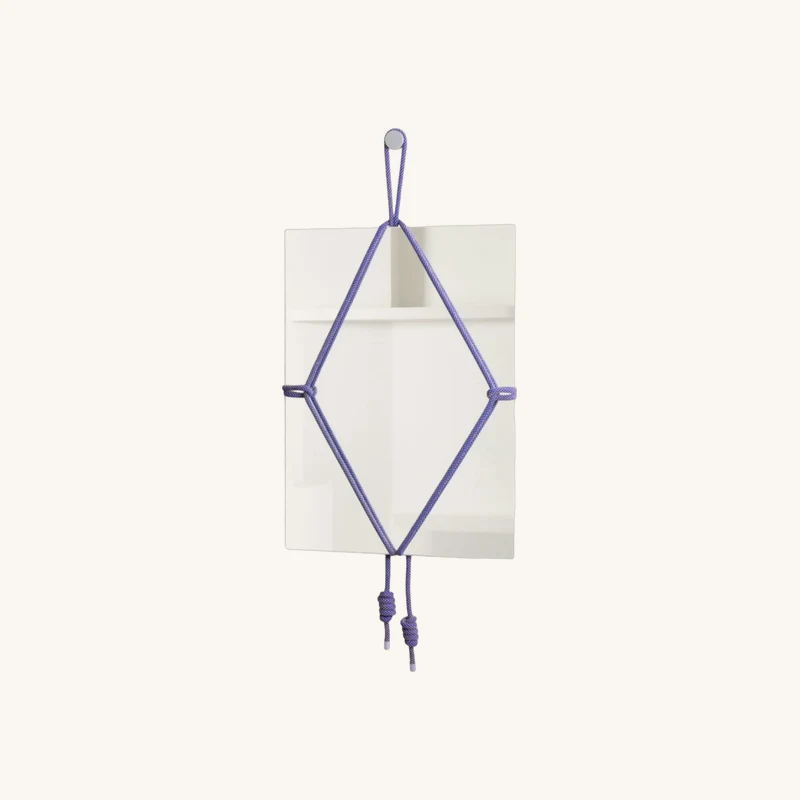 Miroir rectangle avec cordes bleues chez The Cool Republic
