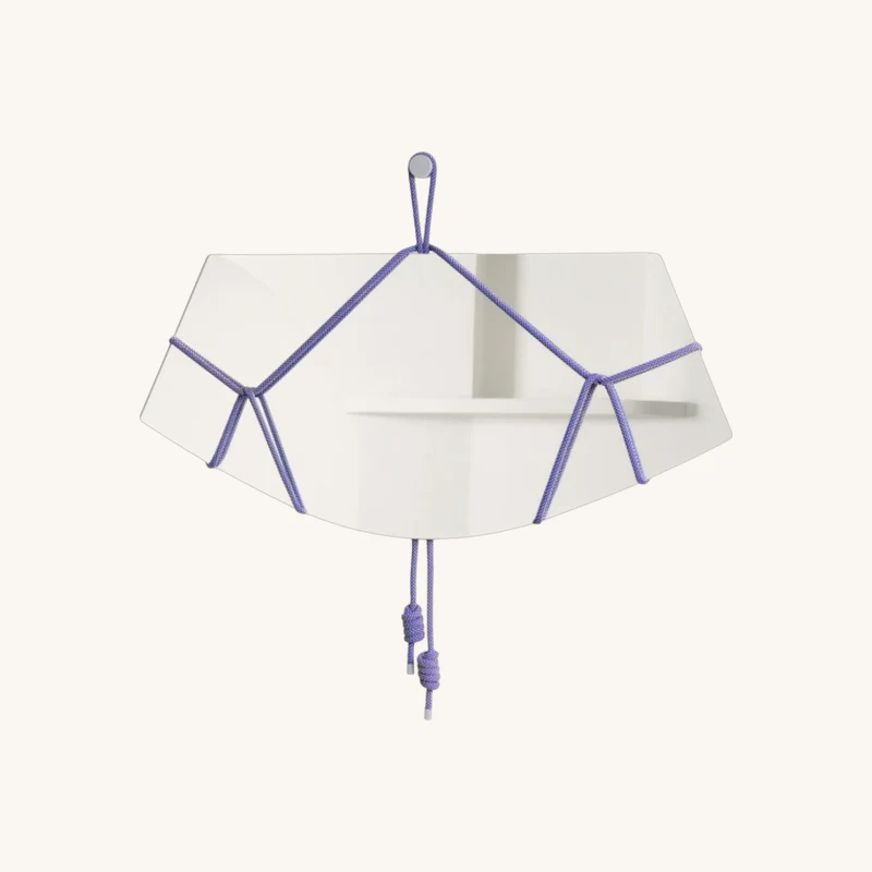 Miroir avec cordes bleues chez The Cool Republic