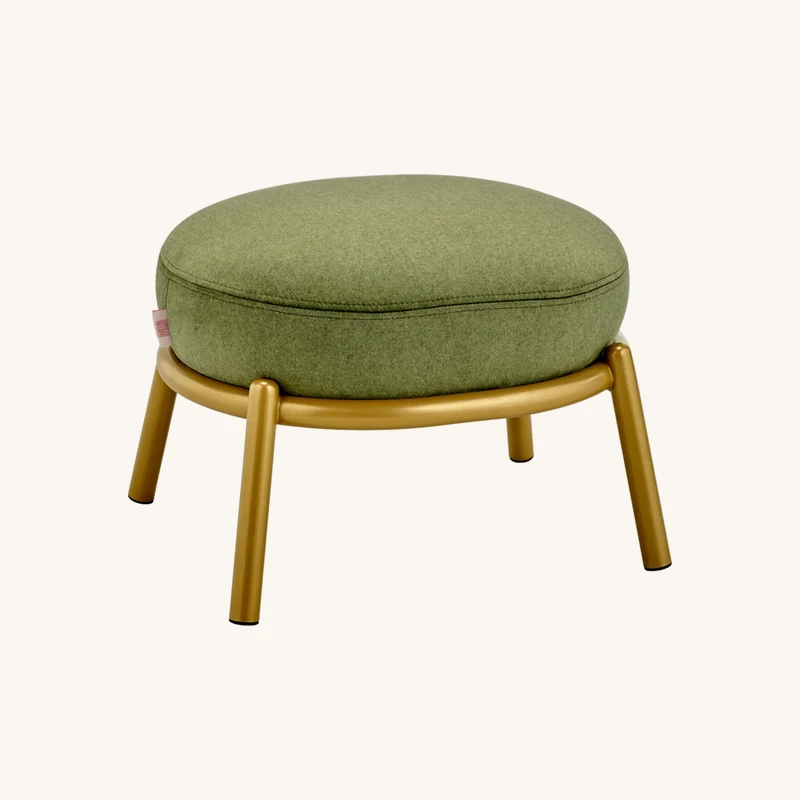Tabouret rond en tissu olive et piètement chez The Cool Republic