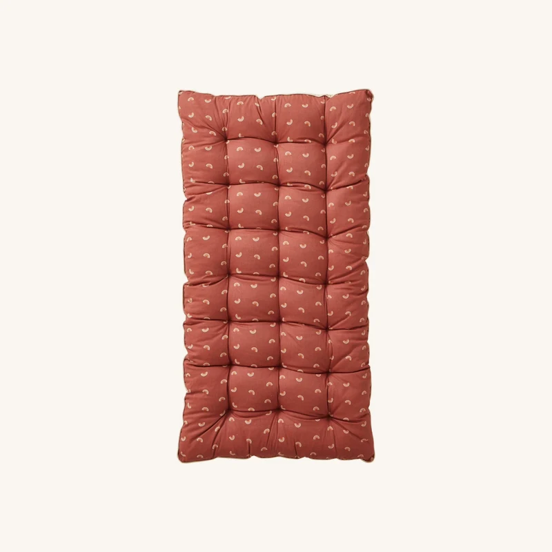 Matelas de sol Arc-en-ciel terracotta chez Vertbaudet