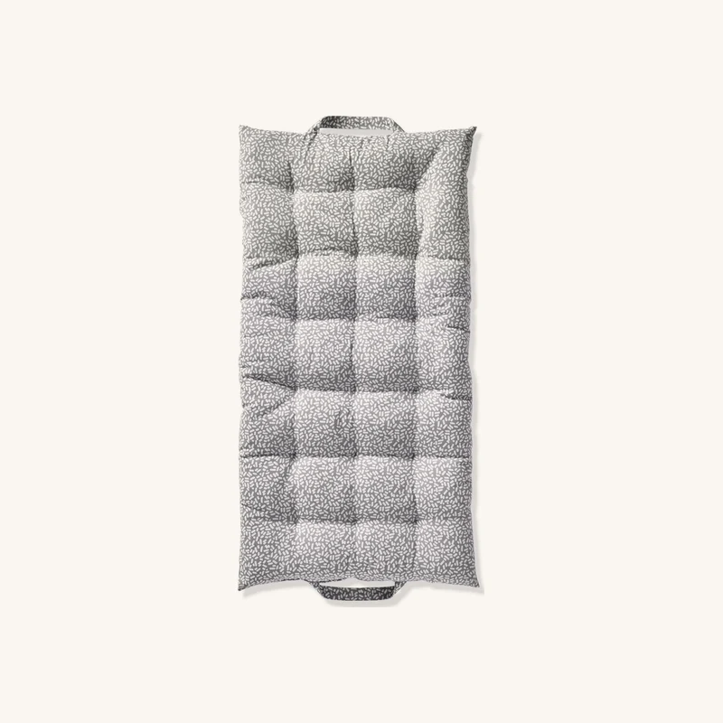 Matelas de sol imprimé avec poignées gris chez Vertbaudet
