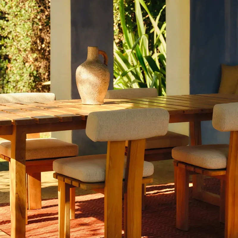 Table de jardin en teck massif chez Westwing