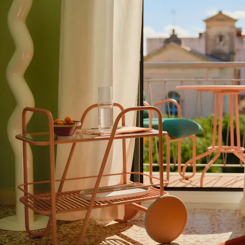 Desserte de jardin en métal pêche chez Westwing